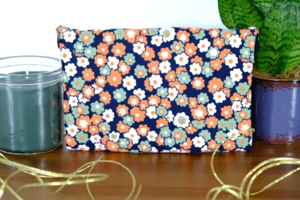 Pochette molletonnée petit format bleu marine et orange – Image 2