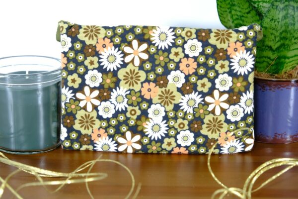 Pochette molletonnée petit format kaki et marron – Image 2