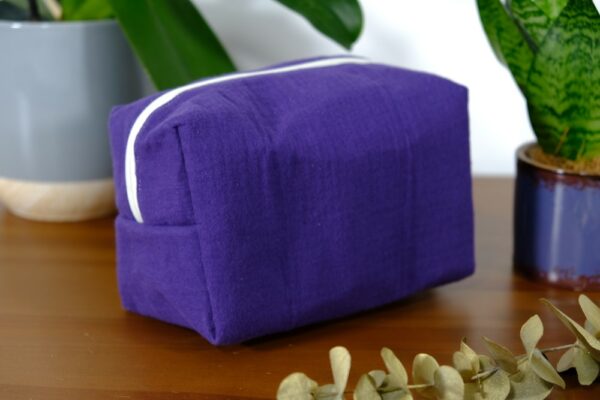 Trousse de toilette petit format violette – Image 3