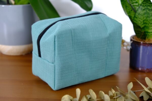 Trousse de toilette petit format vert clair – Image 3
