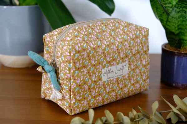 Trousse de toilette petit format à motifs gouttes – Image 2