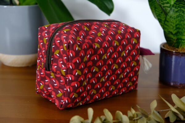 Trousse de toilette petit format à motifs pétales – Image 3