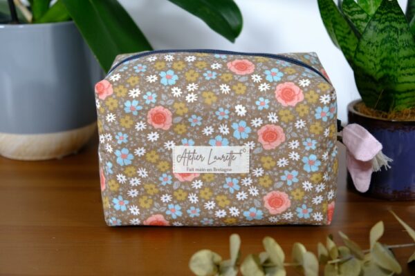 Trousse de toilette petit format à Fleurs roses
