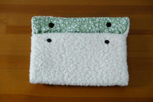 Pochette molletonnée petit format blanche – Image 3