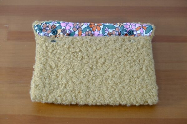 Pochette molletonnée petit format beige – Image 4