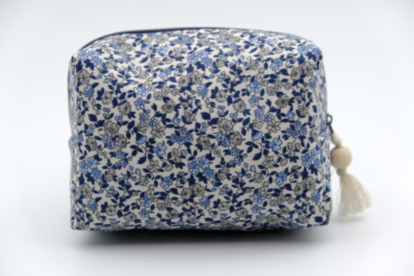 Trousse de toilette petit format Bleue à fleurs – Image 3