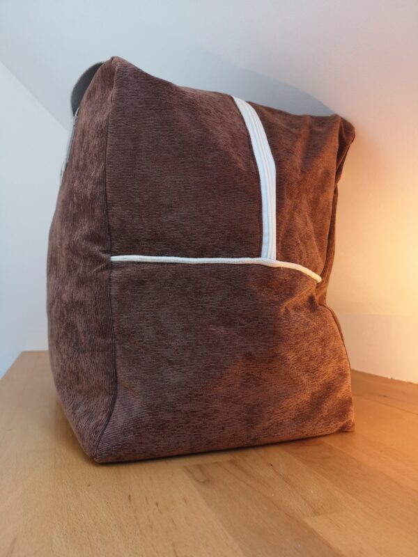 Sac week-end velours marron – Image 4