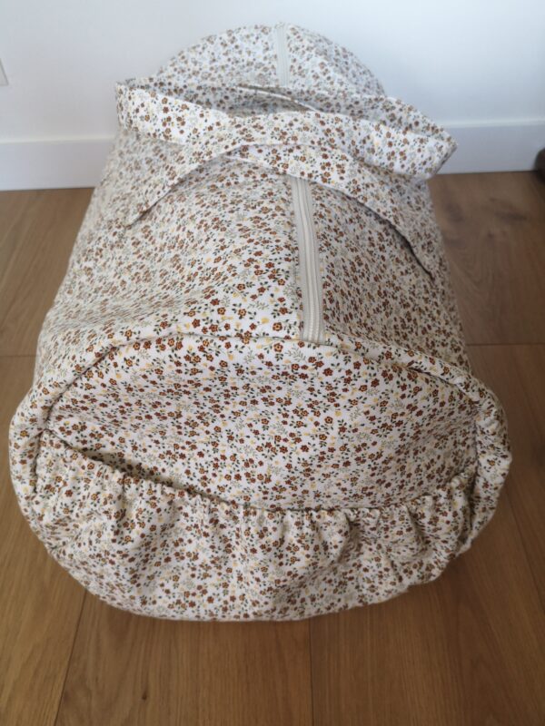 Grand sac de voyage en velours blanc à fleurs – Image 6