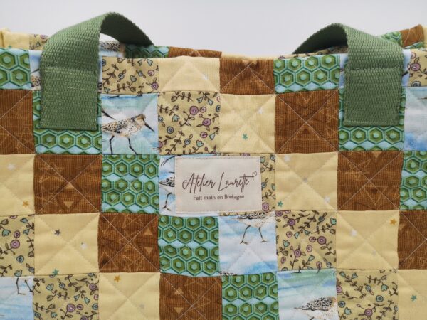 Cabas en patchwork de tissus upcyclés – Image 2