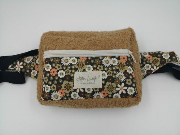 Sac banane en bouclette beige